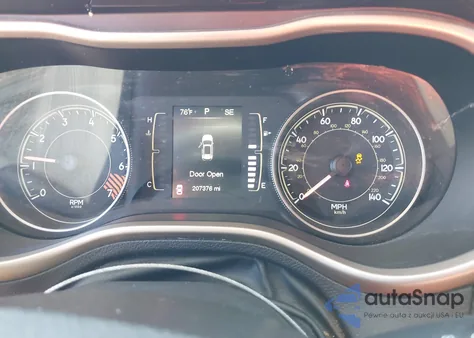 2014 Jeep Cherokee Sport z USA, uszkodzony, nr VIN 1C4PJLAB4EW217102